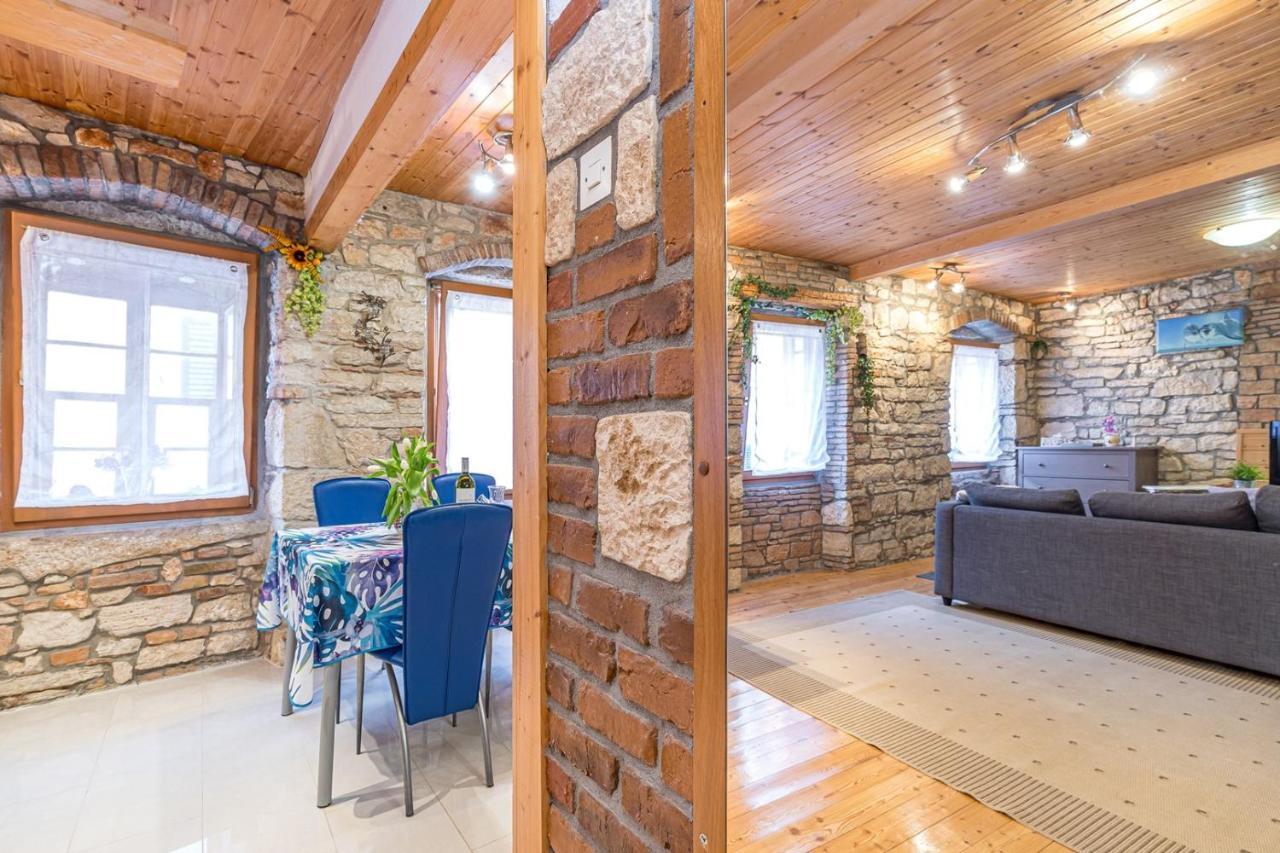 Dino Carrera Apartment Rovinj